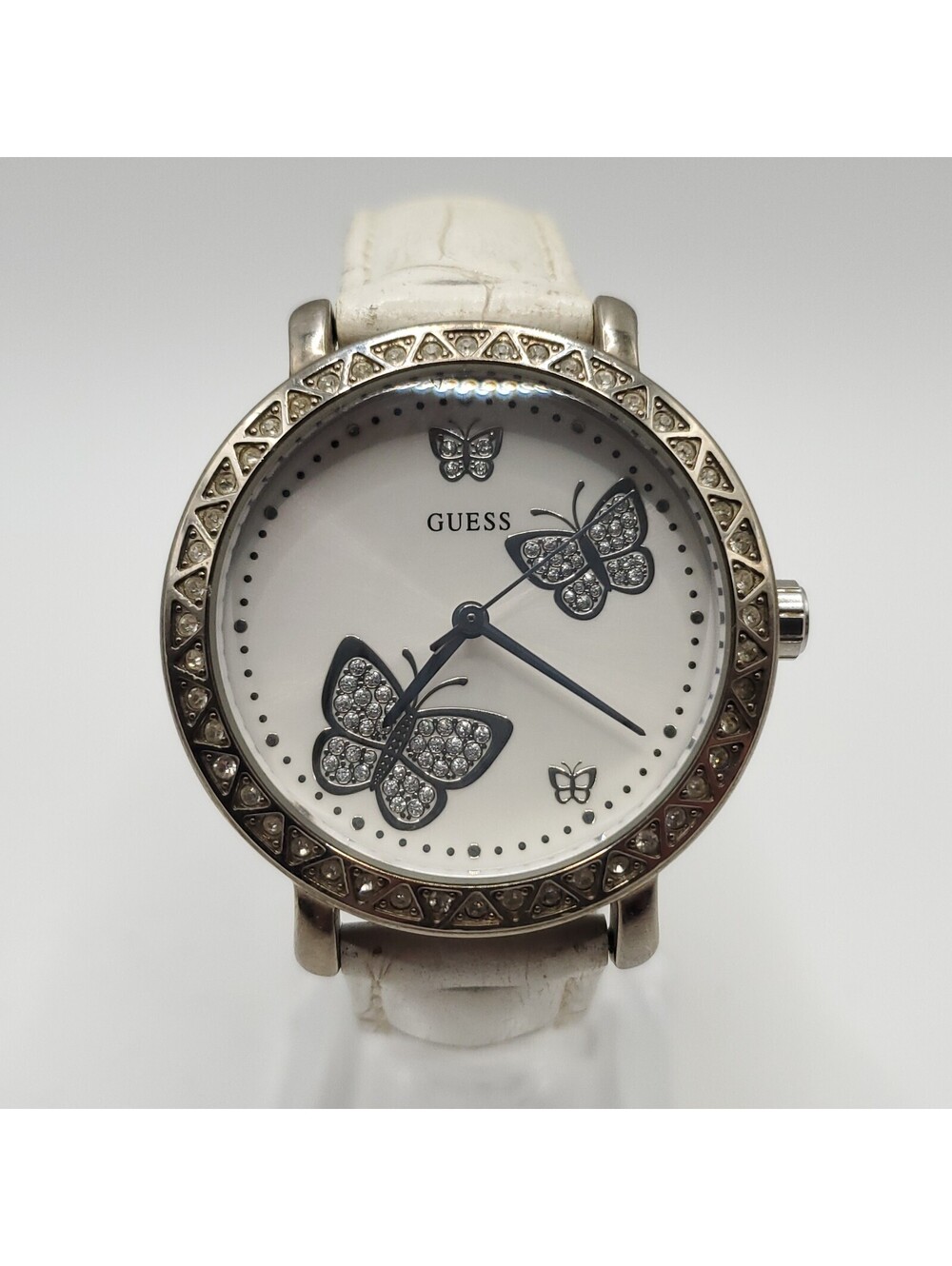 Guess Butterfly Dial Rhinestone Bezel Womens Watch 36mm White Band New Battery